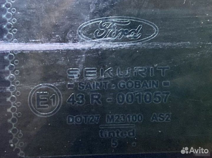 Форточкa задний правый Ford Mondeo 3