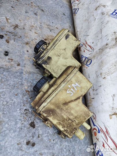 Бачок гидроусилителя Renault Clio II (1998—2002)