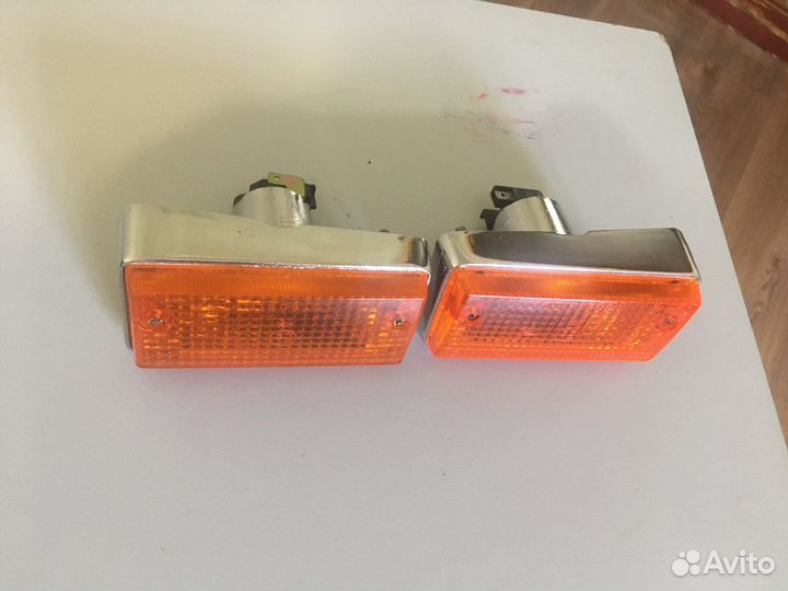 Передние Поворотники (Л+П) на ваз 21011-21013