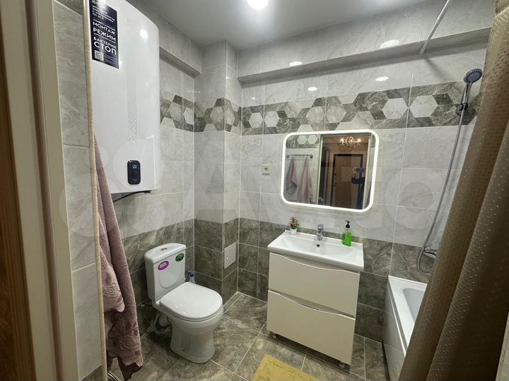 2-к. квартира, 72 м², 2/9 эт.