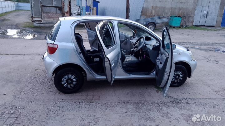 Toyota Vitz 1.0 AT, 1999, 299 999 км