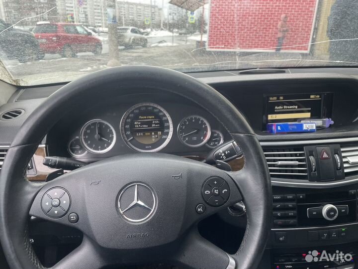 Mercedes-Benz E-класс 1.8 AT, 2012, 203 000 км