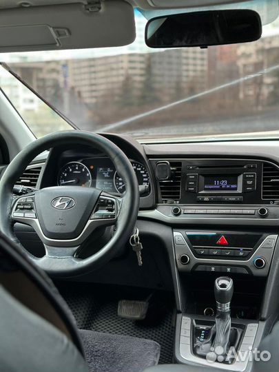 Hyundai Elantra 1.6 AT, 2018, 260 000 км