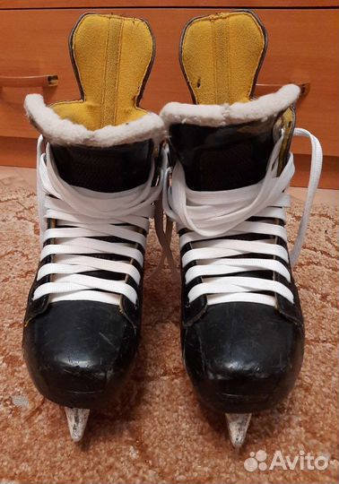 Хоккейные коньки bauer supreme S150