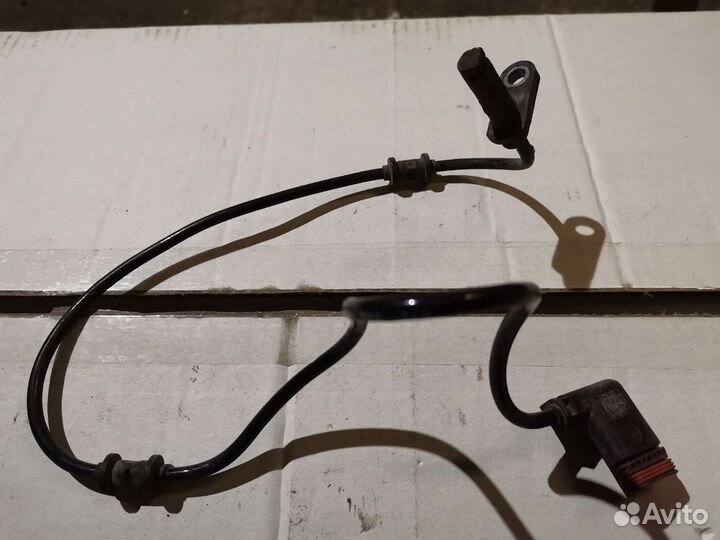 Датчик ABS слева и справа сзади A2125402117 Merced