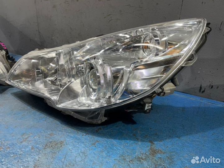 Фары комплект Subaru Outback BR/B14