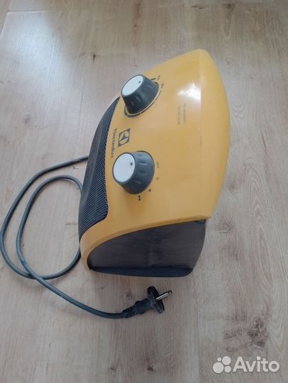 Тепловентилятор Электролюкс