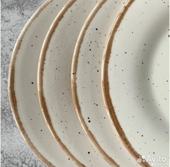 Набор фарфоровые тарелки