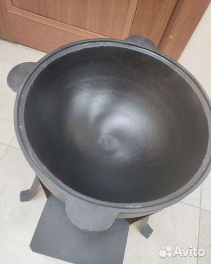 Казан чугунный 22 литра с печкой