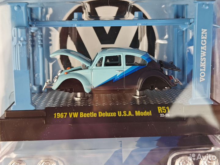 1:64 модель Volkswagen Beetle с подъемником
