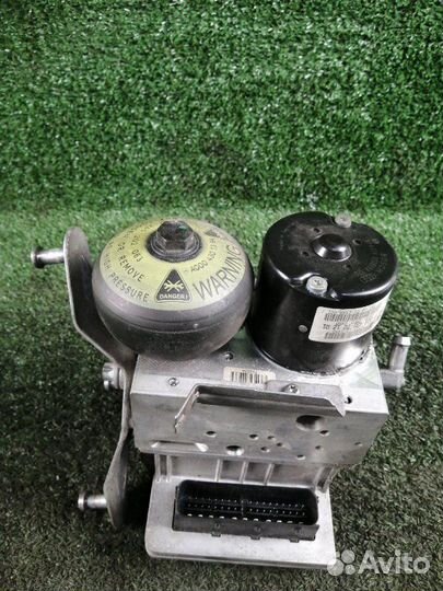 Блок abs Mercedes-Benz Cls-Class C219 M272 2004