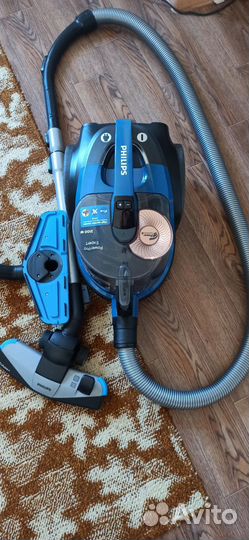 Безмешковый пылесос Philips 9733/01, в доставке