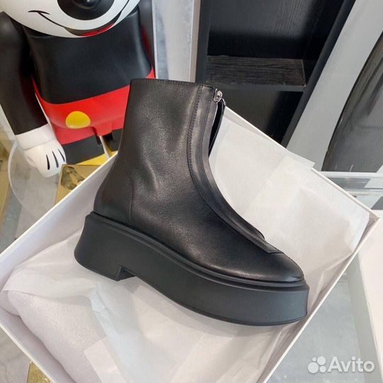 Ботинки женские The Row кожа