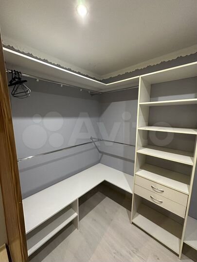 1-к. квартира, 54 м², 9/9 эт.