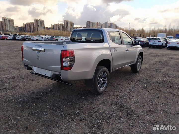 Mitsubishi L200 2.4 AT, 2021