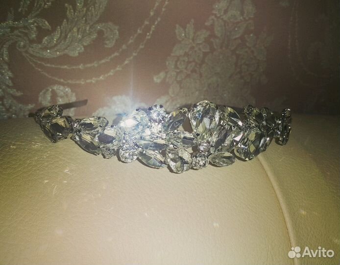 Короны на прокат,свадебные аксессуары для невест и