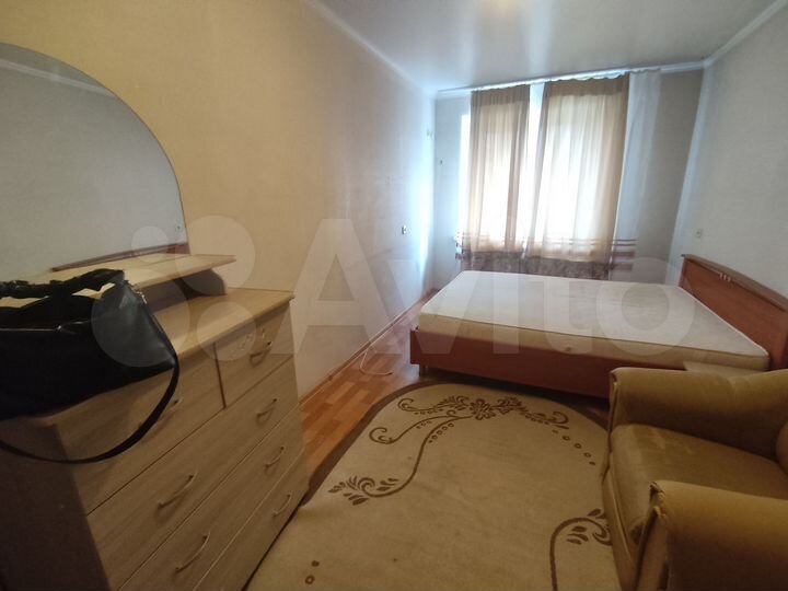 2-к. квартира, 63 м², 1/9 эт.