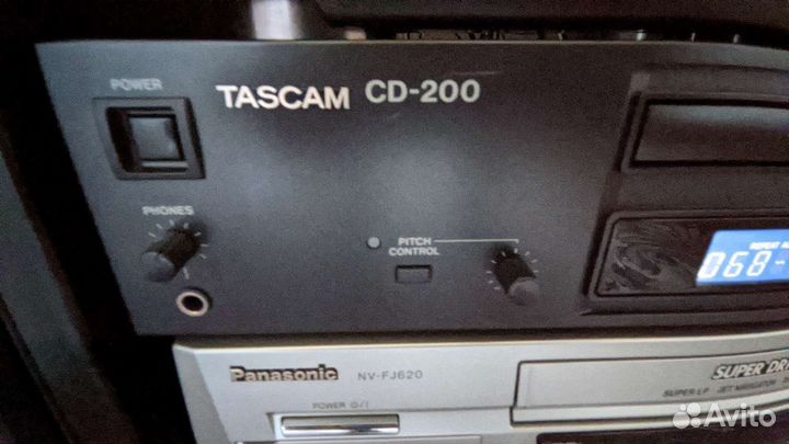 Tascam CD-200 CD Player, MP3/WAV