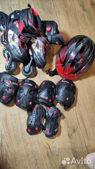 Роликовые коньки и защита