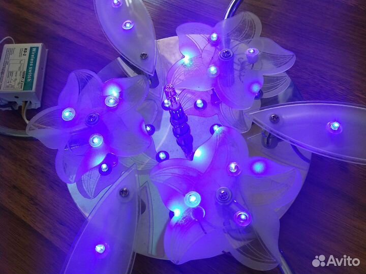 Люстра потолочная комбинированная без плафонов