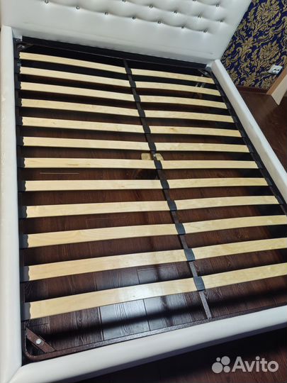 Кровать с матрасом бу 160*200