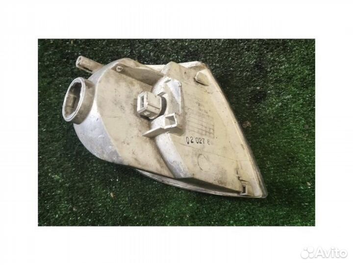 Поворотник левый Citroen Berlingo дизель 1999