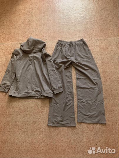 Спортивный костюм женский 48 50 новый
