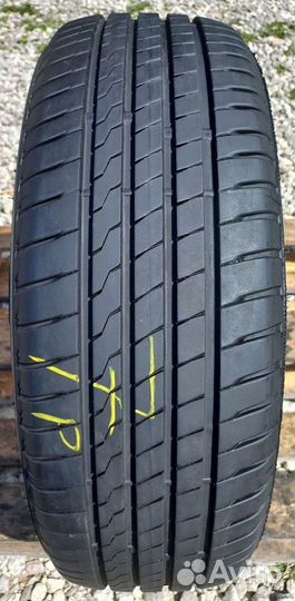Firestone Roadhawk 215/60 R17