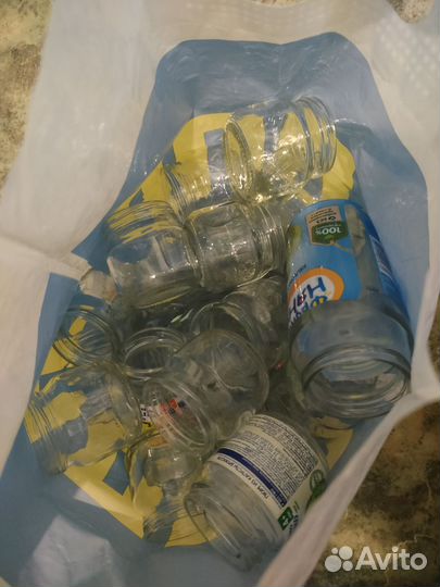 Банки из-под детского питания