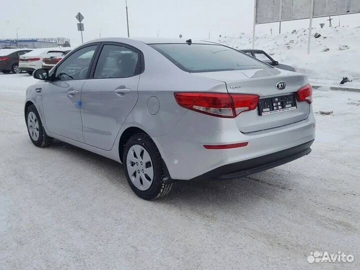 Крышка багажника Kia Rio 3 2011+ RHM