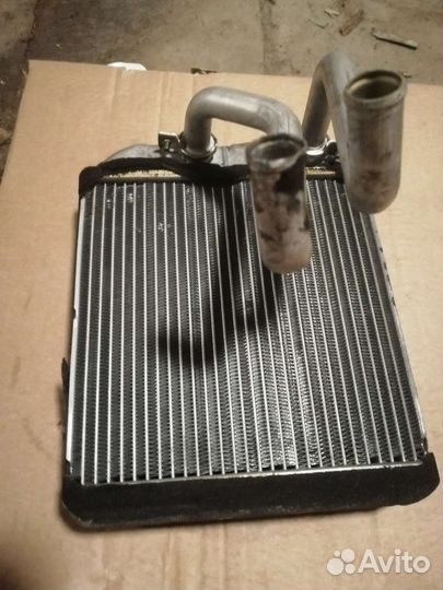 Радиатор печки Митсубиси Каризма