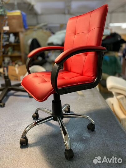 Компьютерное кресло