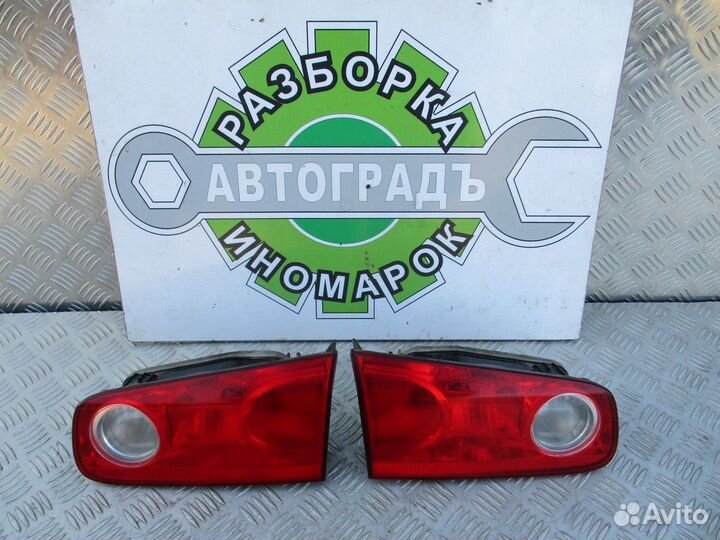 Фонарь задний внутренний лев. Renault Laguna 2 06г