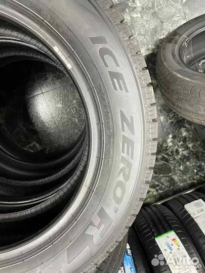 Pirelli Ice Zero 225/60 R17