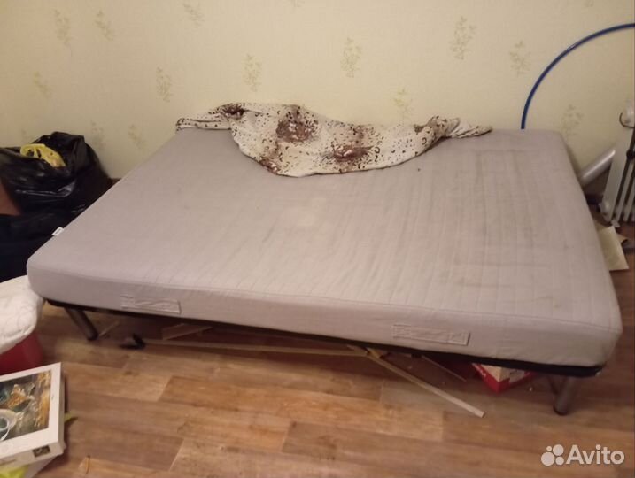 Кровать двухспальная с матрасом бу 160 200