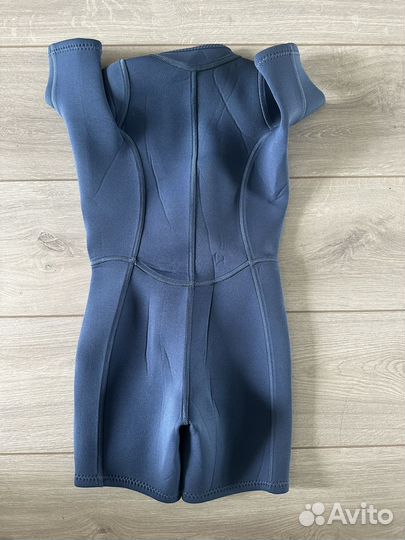 Гидрокостюм dechatlon