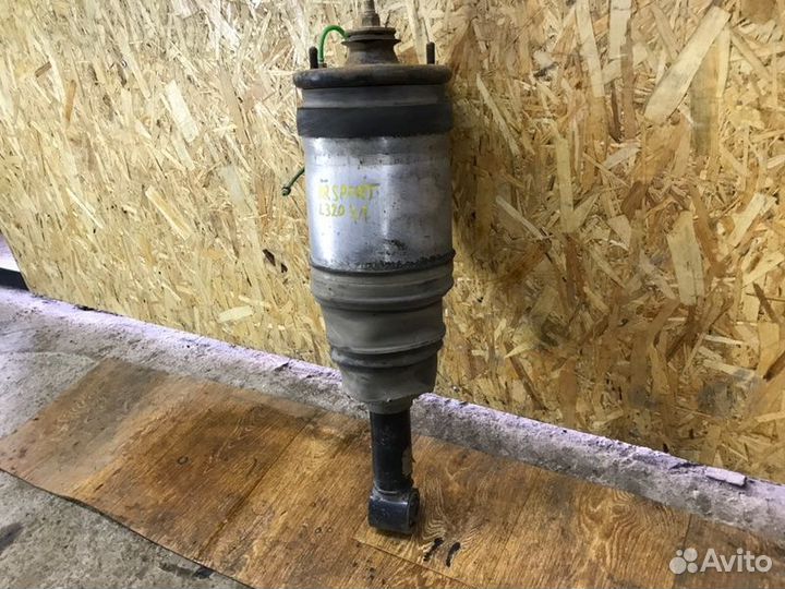 Пневмоамортизатор подвески задний левый Land Rover