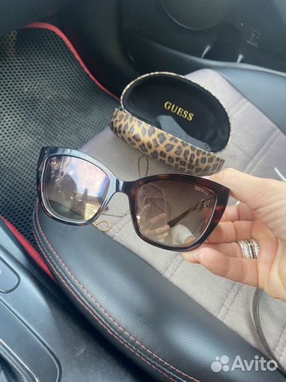 Солнцезащитные очки