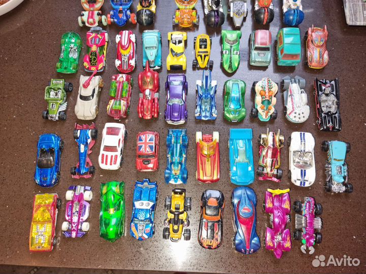 Коллекционные машинки хотвилс Hotwheels