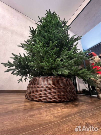 Обрамление основания ёлки