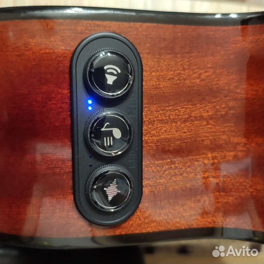 Трансакустическая гитара