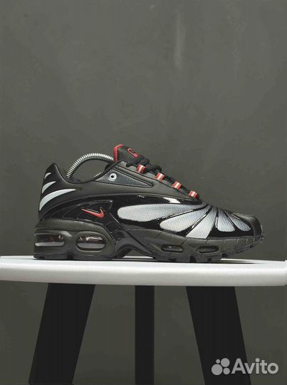 Кроссовки Nike Air Max Tn Plus black and red