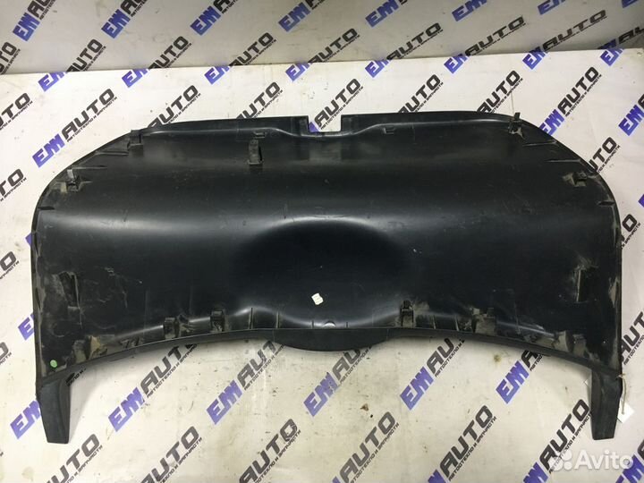 Обшивка крышки багажника Шкода Октавия А5