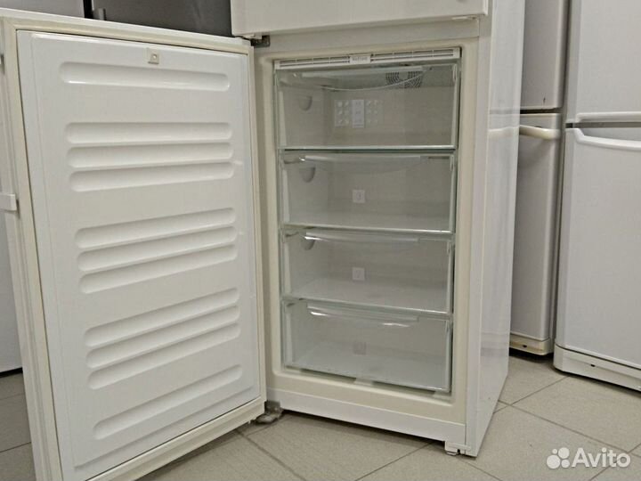 Liebherr (No Frost) (пр-во Германия) Холодильник б