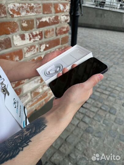 iPhone SE (2022), 128 ГБ