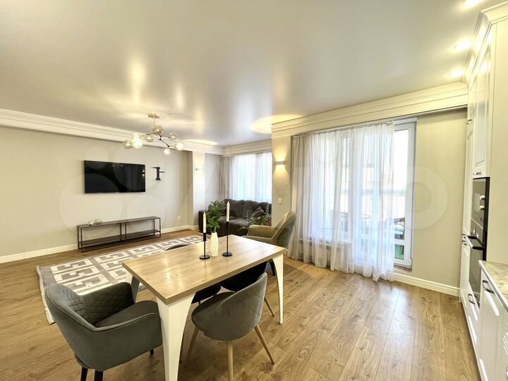 3-к. квартира, 92 м², 3/9 эт.