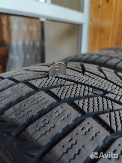 Hankook Winter I'Cept IZ2 225/55 R17