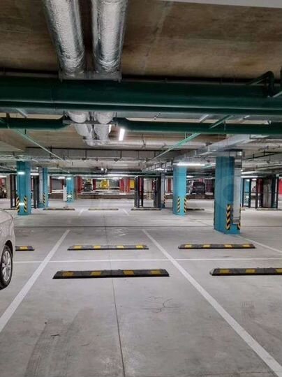 Машиноместо, 14 м²