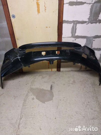 Передний бампер Тойота королла 2015 г