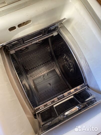 Стиральная машина с вертикальной загрузкой